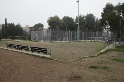 El parc per a exercicis s’ubicarà en aquest racó, al costat de la pista poliesportiva.