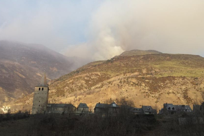 El incendio de Garòs ha quemado unas 200 hectáreas de pastos de montaña
