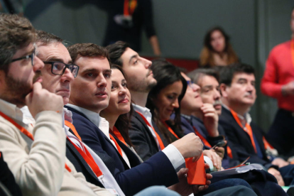 Rivera, amb la direcció de Ciutadans, ahir en el congrés de la formació taronja a Madrid.