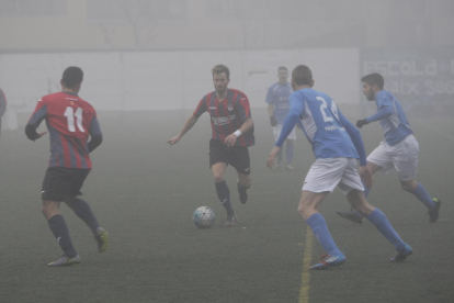 El Alcarràs no logró enderezar el rumbo y acabó cediendo los tres puntos a un sólido Tàrrega.