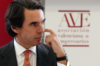 Aznar ayer durante su discurso en el almuerzo con el pleno de la Asociación Valenciana de Empresarios.