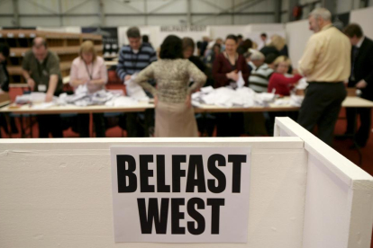 Imatge del recompte després de les eleccions a Irlanda.