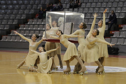 Una de las coreografías de los grupos participantes ayer en la segunda y última jornada del Estatal.