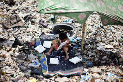 Más de 1,7 millones de niños mueren por causas medioambientales, según la OMS