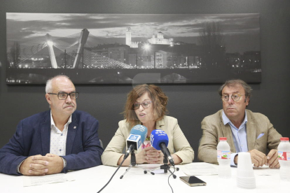 La directora del Servei Públic d'Ocupació de Catalunya (SOC), Mercè Garau, durant la roda de premsa.