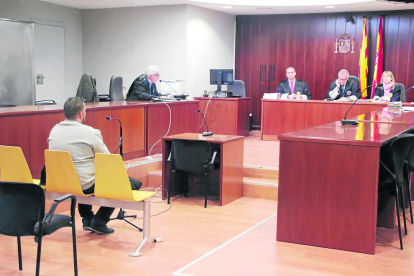 El ‘fals amic’, durant el judici a l’Audiència de Lleida.