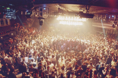 La  pista central de la discoteca Big Ben de Golmés en los buenos tiempos en los que congregaba a miles de personas.