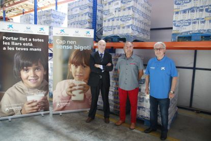 La campanya de recollida de llet es va presentar ahir a Lleida.