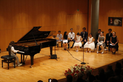 Jovencísimos participantes en el 1st Ricard Viñes Piano Kids and Youth.