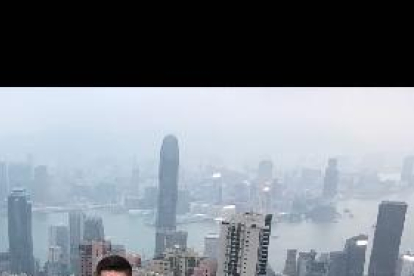 Pau Bosch,al                   Victoria’s Peak, des d’on es veu tot Hong Kong.