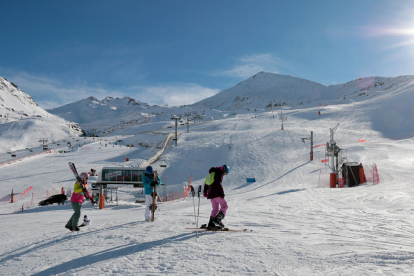 La estación de Boí-Taüll también tiene todo listo para recibir a los esquiadores este fin de semana.