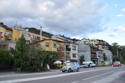 El barrio de Sant Pere de La Seu, donde se sitúan algunos pisos cedidos en la capital del Alt Urgell.