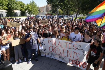 Imagen de la concentración organizada por los alumnos del Gili i Gaya el pasado mes de junio.