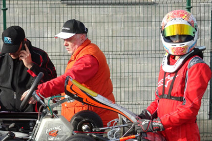 Samuel Bean, amb Fernando Alonso al circuit dedicat al bicampió de F-1 a Astúries.