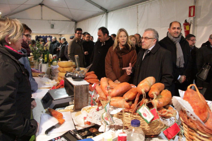 Los asistentes a la Fira pudieron degustar una amplia variedad de aceites y productos derivados. 