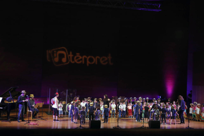 Una de las formaciones de alumnos más jóvenes de la escuela de musica L’Intèrpret, el jueves en el concierto de fin de curso en el Auditori.