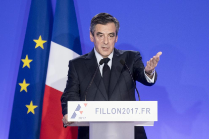 L’exprimer ministre francès i candidat conservador a la Presidència, François Fillon.