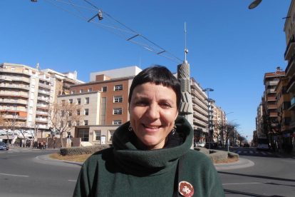 La mayoría de las paradas ayer en Ricard Viñes y Doctor Fleming eran de ropa y complementos. 