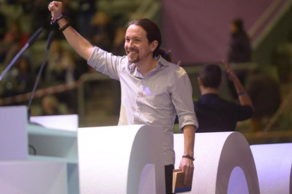 Iglesias arrasa Errejón en les votacions de l’assemblea de Podemos