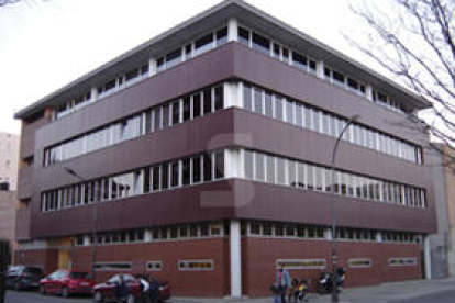 L'edifici de la seu del departament d'Ensenyament a Lleida.