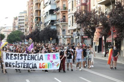 Imatges de la manifestació del col·lectiu LGTBI+ a Lleida