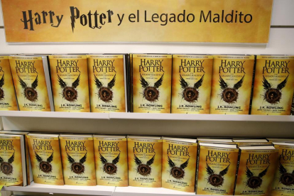 El texto teatral de ‘Harry Potter’ fue líder de ventas en 2016, mientras que Zafón quedó tercero con ‘El laberinto de los espíritus’.
