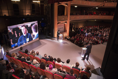 Puigdemont respondió ayer a preguntas de una veintena de ciudadanos en el nuevo programa de TV3.