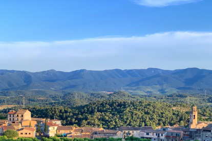 Envíanos fotos relacionadas con el verano y gana una estancia en el Hotel Castellarnau d'Escaló (Pallars Sobirà).