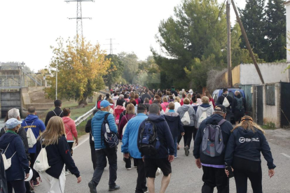 Més de 1.400 persones van participar en la novena edició de la caminada popular 'En Marxa' de l'AECC.