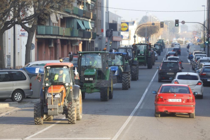 Divendres, 14 de febrer de 2020. Amb cinc columnes de tractors i centenars de manifestants