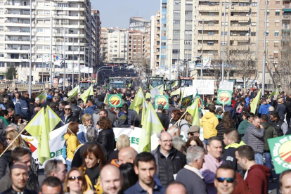 Viernes, 14 de febrero de 2020. Con cinco columnas de tractores y centenares de manifestantes