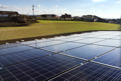Una planta fotovoltaica per a autoconsum situada a Anglesola.
