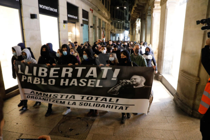 Manifestació a Lleida contra el tancament de Pablo Hasél i posteriors aldarulls