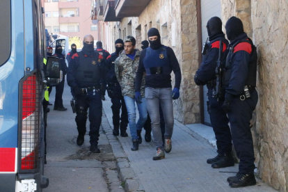 Una operació antidroga a Figueres se salda amb 35 detinguts