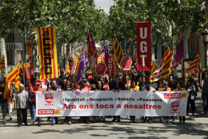 Cabecera de la manifestación del 1 de mayo en Lleida, a su llegada a Francesc Macià.