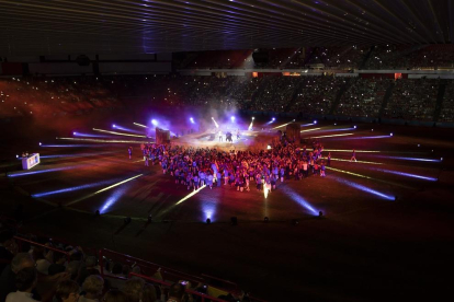 Un moment de la cerimònia de cloenda dels Jocs Mediterranis, que va tenir lloc ahir a Tarragona.