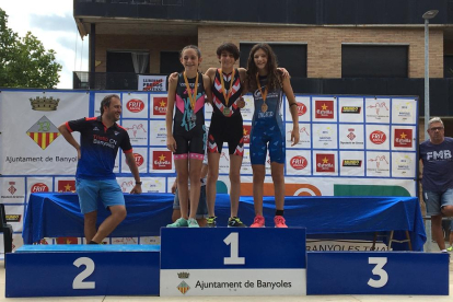 Zoe Escobar, subcampiona de Catalunya de triatló de categoria infantil