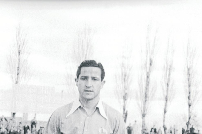 Remacha amb la samarreta del Lleida la temporada 1948-49.