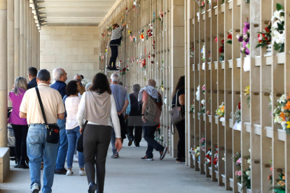 Todos los Santos 2022 en el cementerio de Lleida