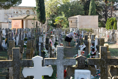 Todos los Santos 2022 en el cementerio de Lleida