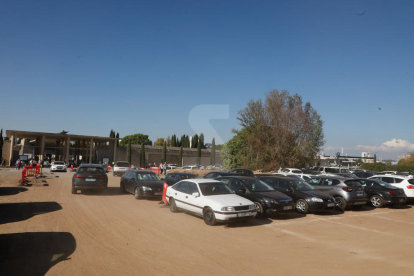 Todos los Santos 2022 en el cementerio de Lleida