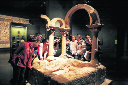 Visita escolar dijous passat al Museu de Lleida, Diocesà i Comarcal.