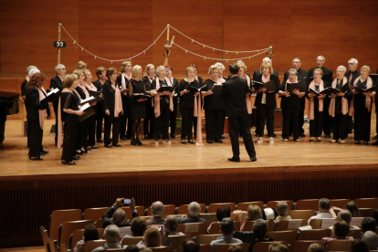 L’acte de clausura de l’Aula de Lleida va tenir lloc a l’Auditori amb sis-cents assistents i actuacions de cant coral i teatre.