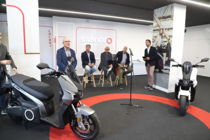 Silence: Primer concessionari de motos elèctriques a Lleida