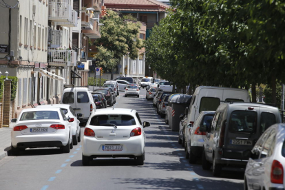 Tram del carrer Ramón y Cajal en el qual se suprimiran vint aparcaments per fer el carril bici.