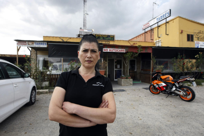 Yolanda Partida, davant del restaurant que dirigeix des del 2012.
