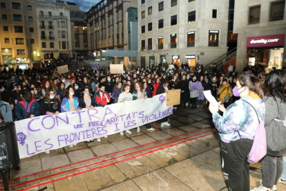 Recull d'imatges dels diferents actes que s'han organitzat en motiu del Dia Internacional de la Dona a les Terres de Ponent