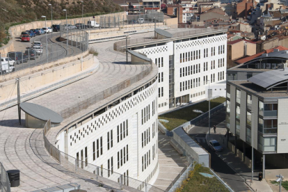 Imatge de l’edifici judicial del Canyeret de la ciutat de Lleida.