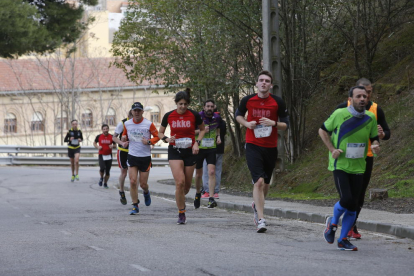 Més de 600 corredors van prendre la sortida a la dotzena edició de la prova.