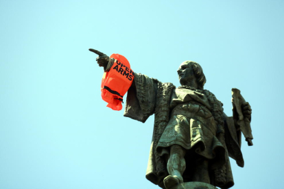 L’‘Open Arms’, ahir, a l’arribar al port de Barcelona.